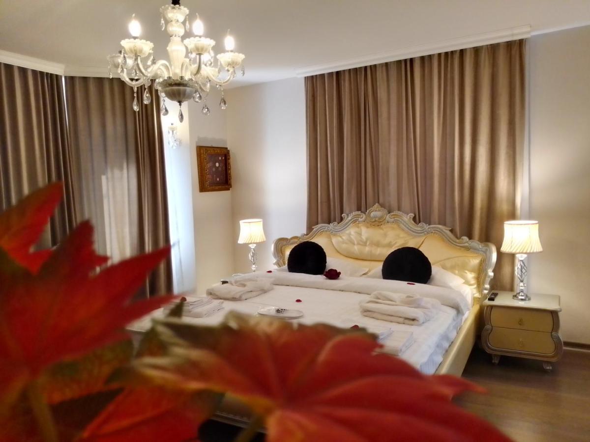 Casa Maria Roses Hotel Rîşnov Buitenkant foto