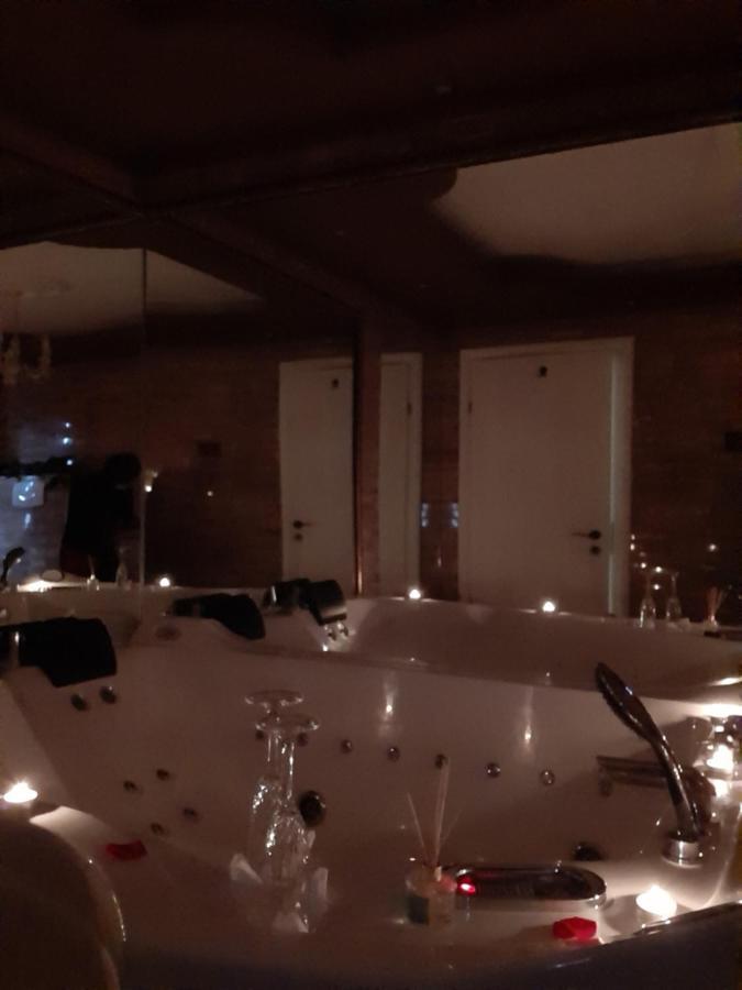 Casa Maria Roses Hotel Rîşnov Buitenkant foto