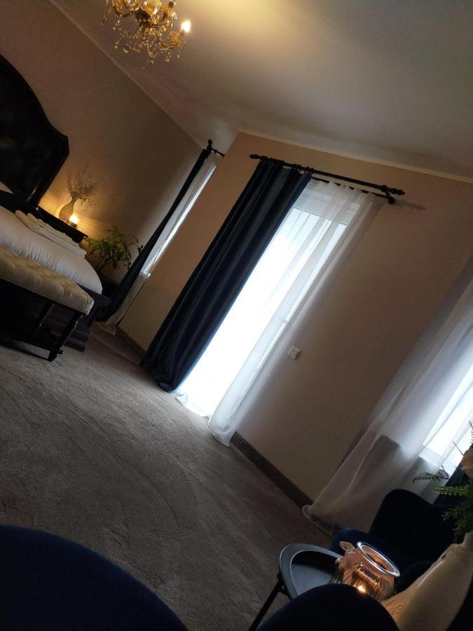 Casa Maria Roses Hotel Rîşnov Buitenkant foto